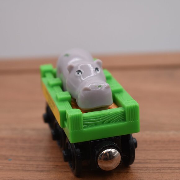 Hippo Car - Thomas & Friends Wooden Railway Sodor Zoo Friends Engine Opens Mouth - Picture 3 of 5